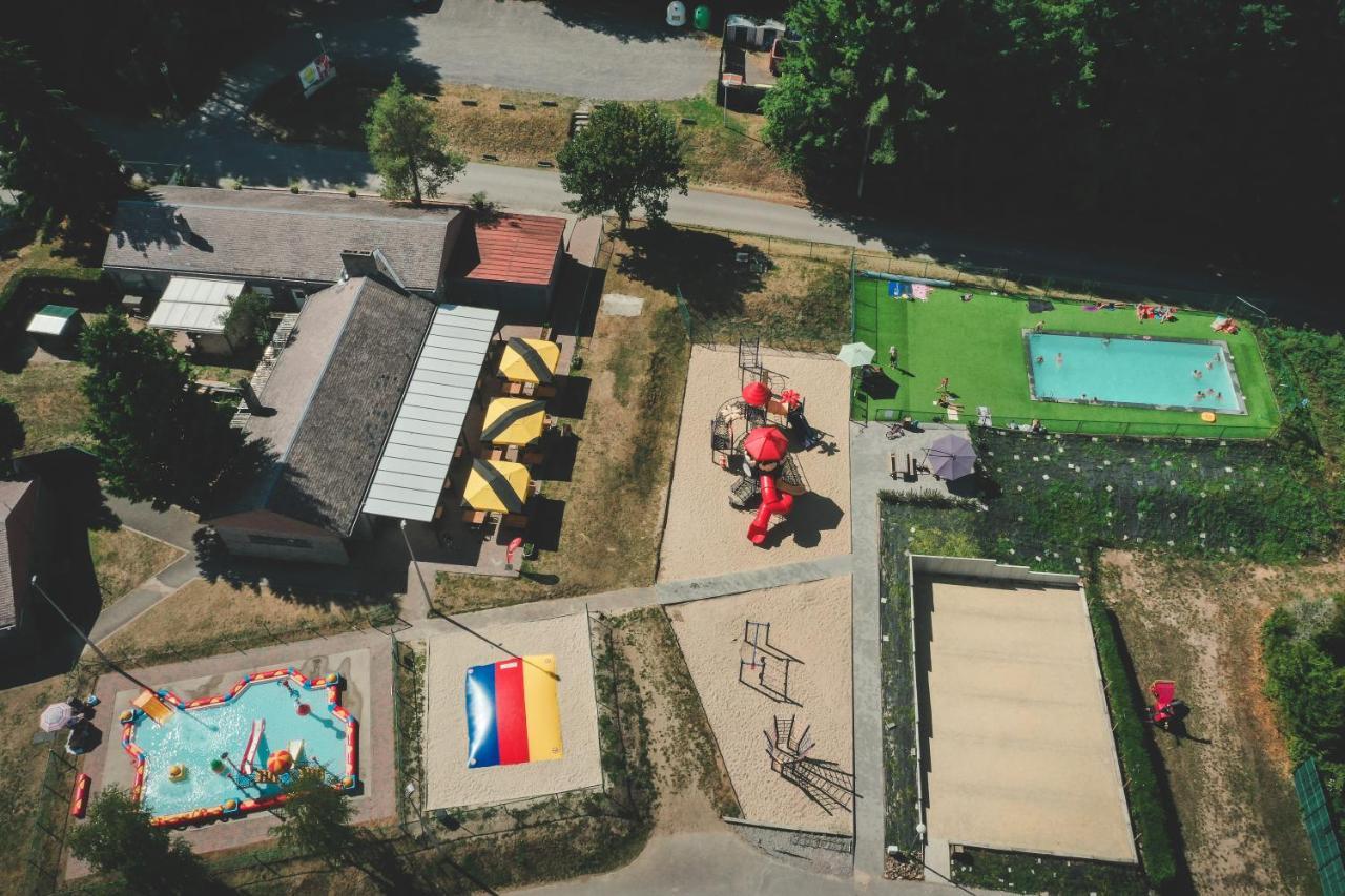 Verblijfpark Ardinam Olloy-sur-Viroin ภายนอก รูปภาพ