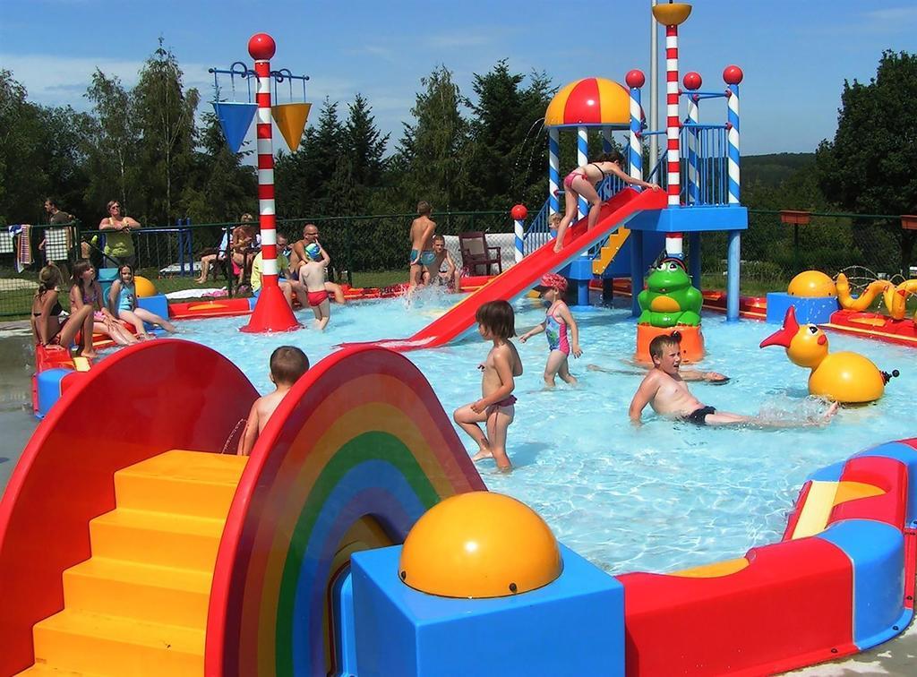 Verblijfpark Ardinam Olloy-sur-Viroin ภายนอก รูปภาพ